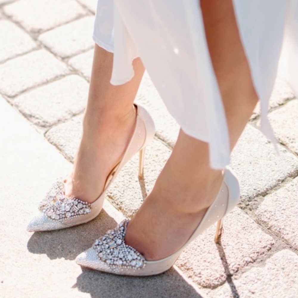 Badgley Mischka Quintana Mesh Embellished High-Heel Pumps in Champagne - Picture 3 of 16